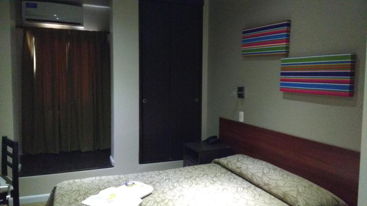 Hotel Lazaro ויז'ה מרסדס מראה חיצוני תמונה